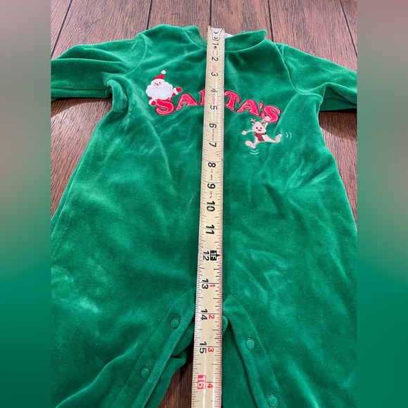 Santa’s Helper Christmas Holiday Onesie with Feet. Size 6M. - Picture 5 of 6